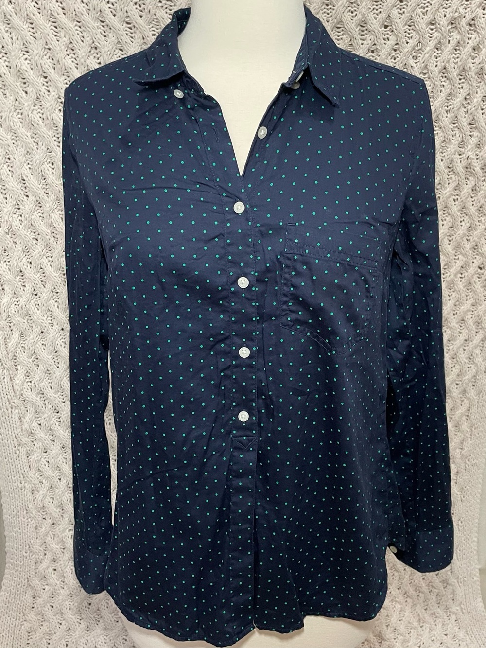 GAP Navy Button-Down Shirt with Teal Polka Dots size s 100%Cotton